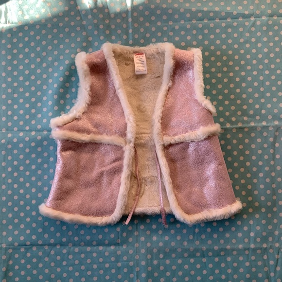 Adorable girls sparkly pink vest - Picture 2 of 5